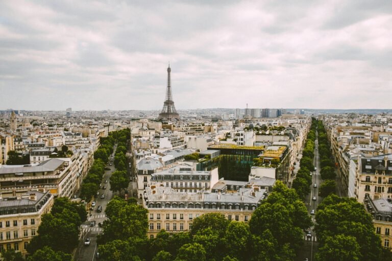 Paris Travel Guide 2025