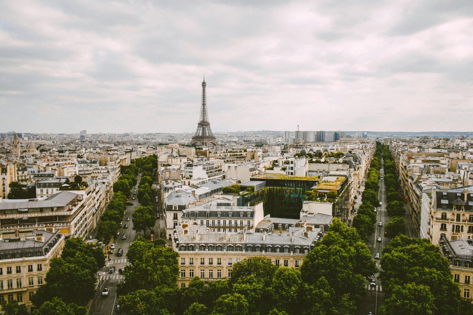 Paris Travel Guide 2025
