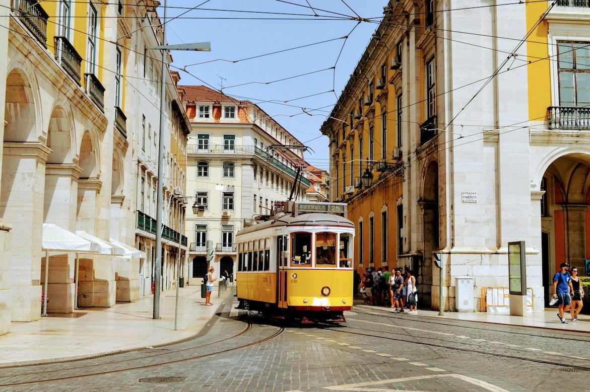 Lisbon Travel Guide 2025
