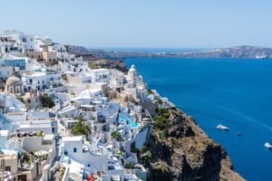 Greece Introduces New €20 Cruise Tax for Mykonos and Santorini