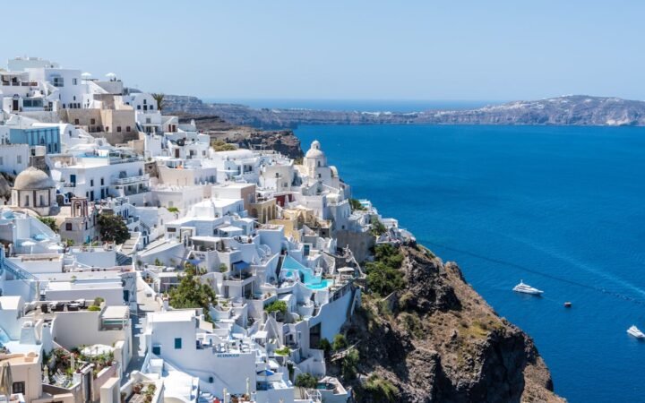 Greece Introduces New €20 Cruise Tax for Mykonos and Santorini