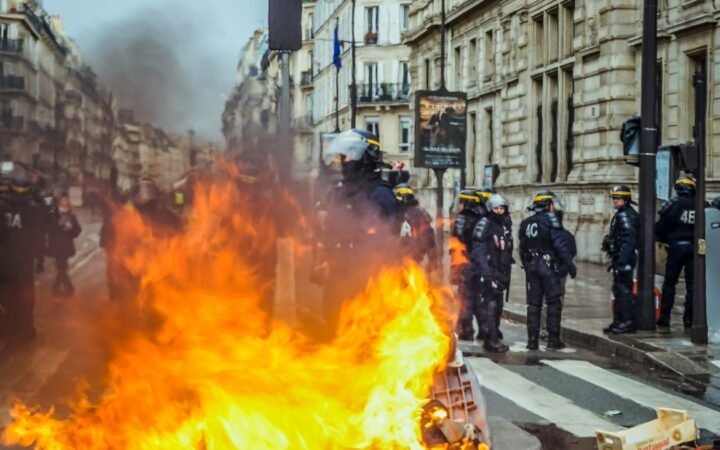 ‘Block Everything’ Protests Disrupt Travel Across France as New PM Faces Uprising