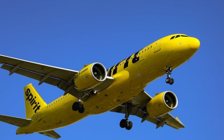 Spirit Airlines to Furlough Thousands of Flight Attendants Amid 2nd Bankruptcy