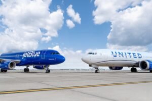 JetBlue and United Launch Blue Sky Loyalty Partnership for Shared Rewards