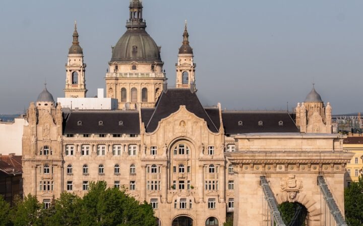 Four Seasons Hotel Gresham Palace Budapest Awarded Two Michelin Keys