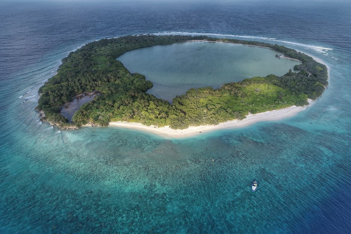 Dubai’s World Islands Finally Open to Tourists After 22 Years