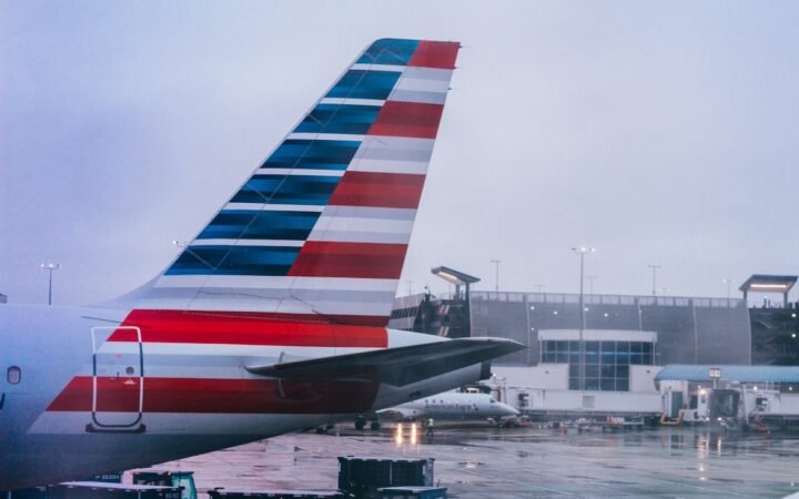 FAA Halves Flight Cuts as US Shutdown Ends and Airlines Begin Recovery