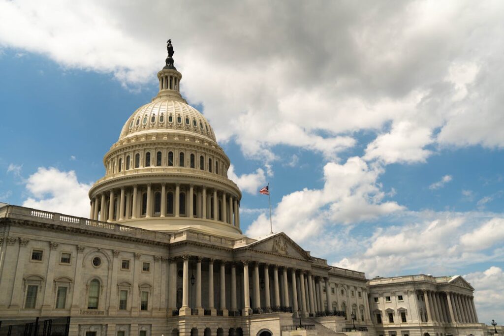 US Shutdown Ends After 43 Days, but Travel Chaos Lingers for Holiday Getaways