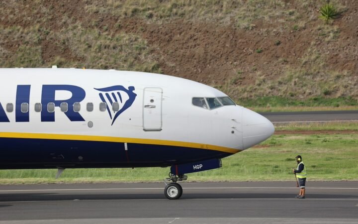 Ryanair CEO Says Free In-Flight Wi-Fi Is Inevitable, but Not at the Cost of Cheap Fares