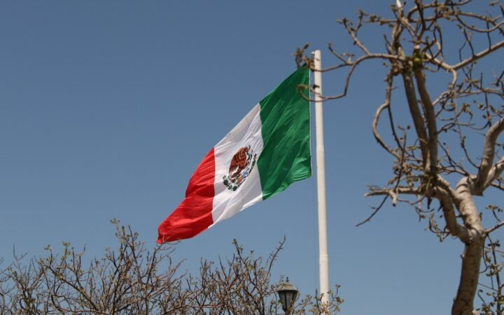 Traveling to Mexico? What Tourists Need to Know After Cartel Violence Erupts