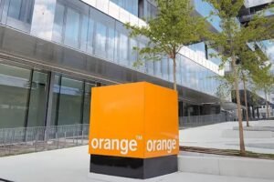 Orange Travel and Selectour Expand eSIM Access Through Strategic Travel Retail Partnership