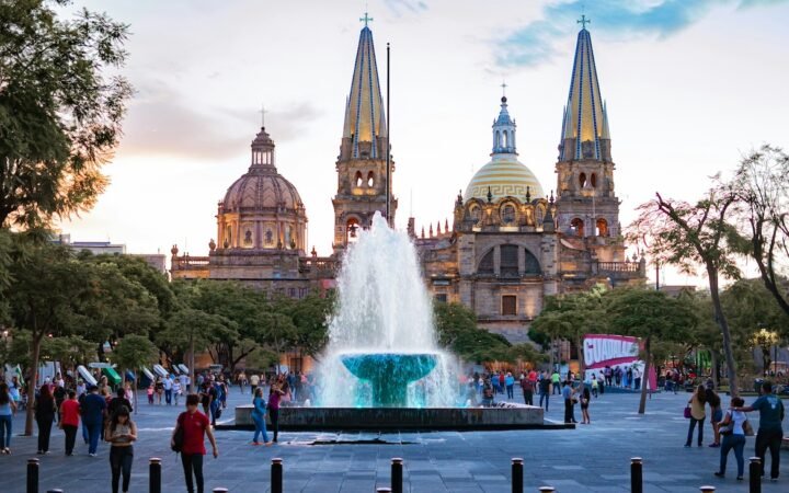 <br />
<b>Warning</b>:  Undefined variable $temp_post_title in <b>/home/u752143311/domains/travelcapybara.com/public_html/wp-content/themes/tc/page-sections/related-articles.php</b> on line <b>38</b><br />
