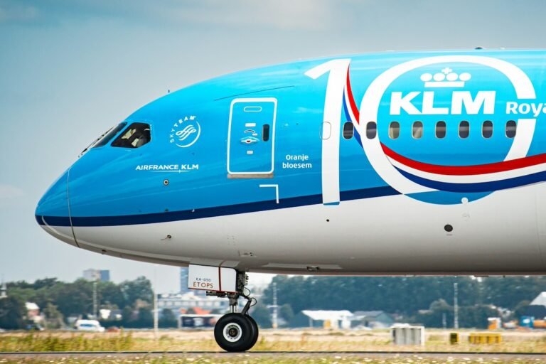 KLM Cancels Middle East Flights Amid Regional Unrest