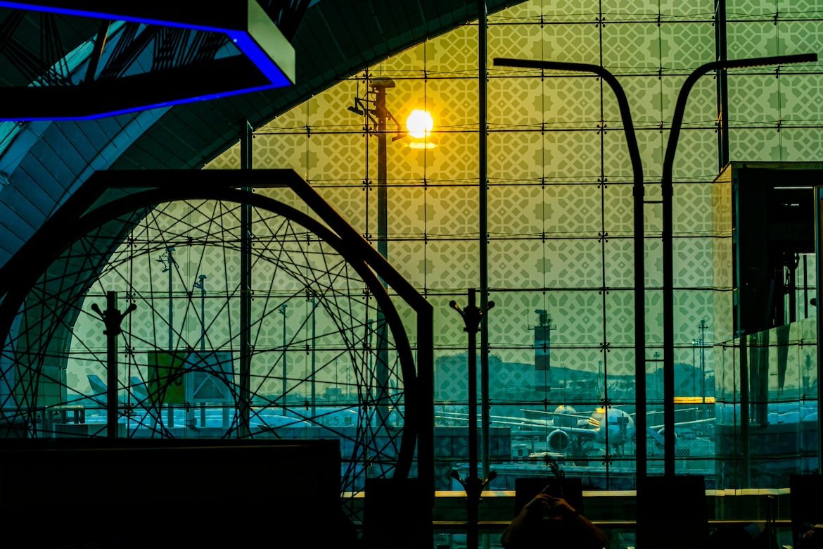 Middle East Airspace Shuts Down as Airlines Cancel Thousands of Flights After Iran Strikes