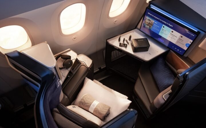 United Airlines Launches Premium Boeing 787-9 With Polaris Studio Suites