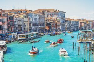 Venice Brings Back Its Day-Tripper Fee With Higher Charges for Late Registration