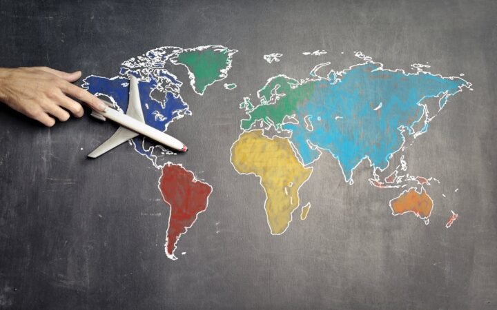 Kayak Co-Founders Reunite for Booking Holdings AI Travel Startup Lola