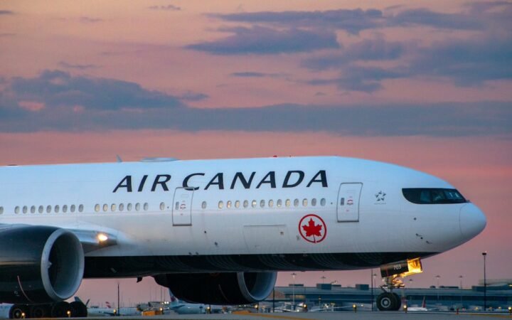 Air Canada Pilot Allegedly Flew 900 Flights Without Required License