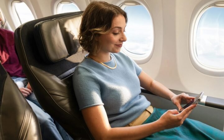 Alaska Airlines Just Finished Starlink Wi-Fi on 91 Regional Jets as Free Inflight Internet Race Heats Up