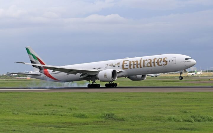 Gulf Airlines Race to Win Back Travelers After Iran War Disruption