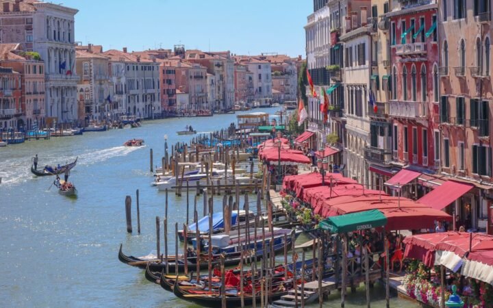 Venice May Charge Day-Trippers Up to €50 to Enter the City