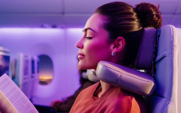 Emirates U-Dream Headrest Could Replace Neck Pillows in Economy Class
