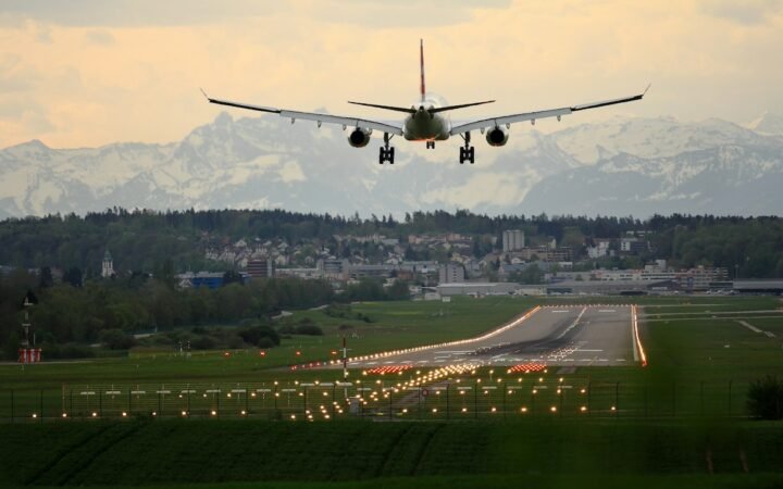 EU Flight Rights Are Getting a Major Upgrade for Families, Bags and Delays