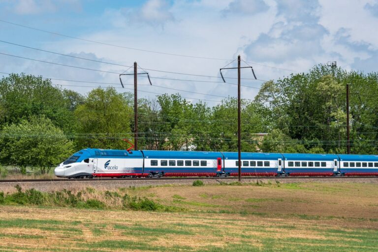 Amtrak Wants to Split Its Railroad Into Three Businesses – Here’s Why