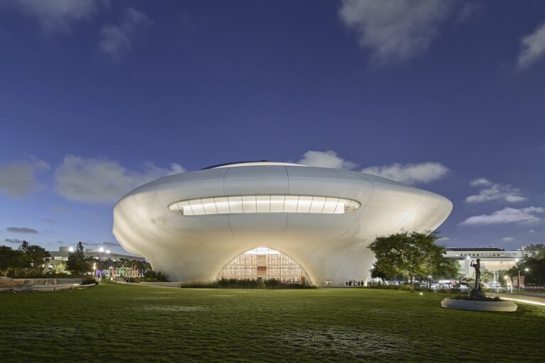 George Lucas’ 300,000-Square-Foot Museum Opens in Los Angeles on September 22