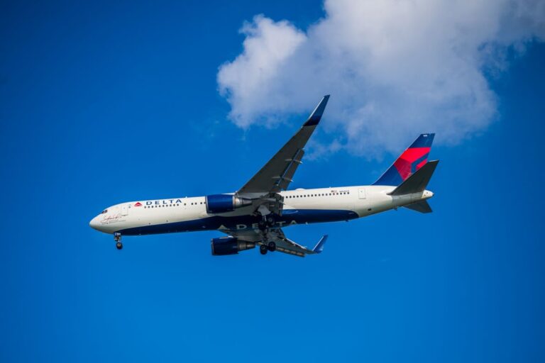Hyatt and Delta Join Forces on Global Loyalty Partnership With Dual Earning