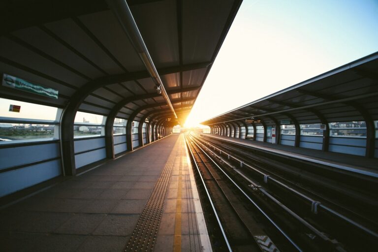Oman Ratifies $2.5 Billion UAE Rail Link as Hafeet Rail Advances