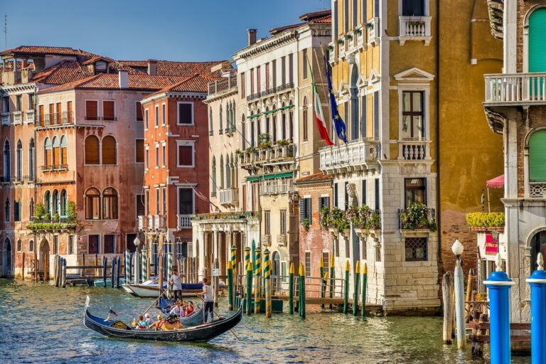 Venice Considers €30 Day-Tripper Fee and Longer Charging Season for 2027