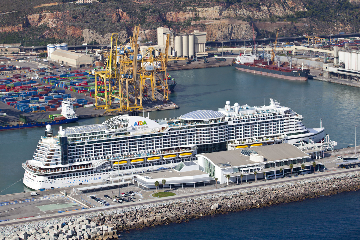 Barcelona Cruise Transfers Disrupted by Port Workers’ Pay Protest