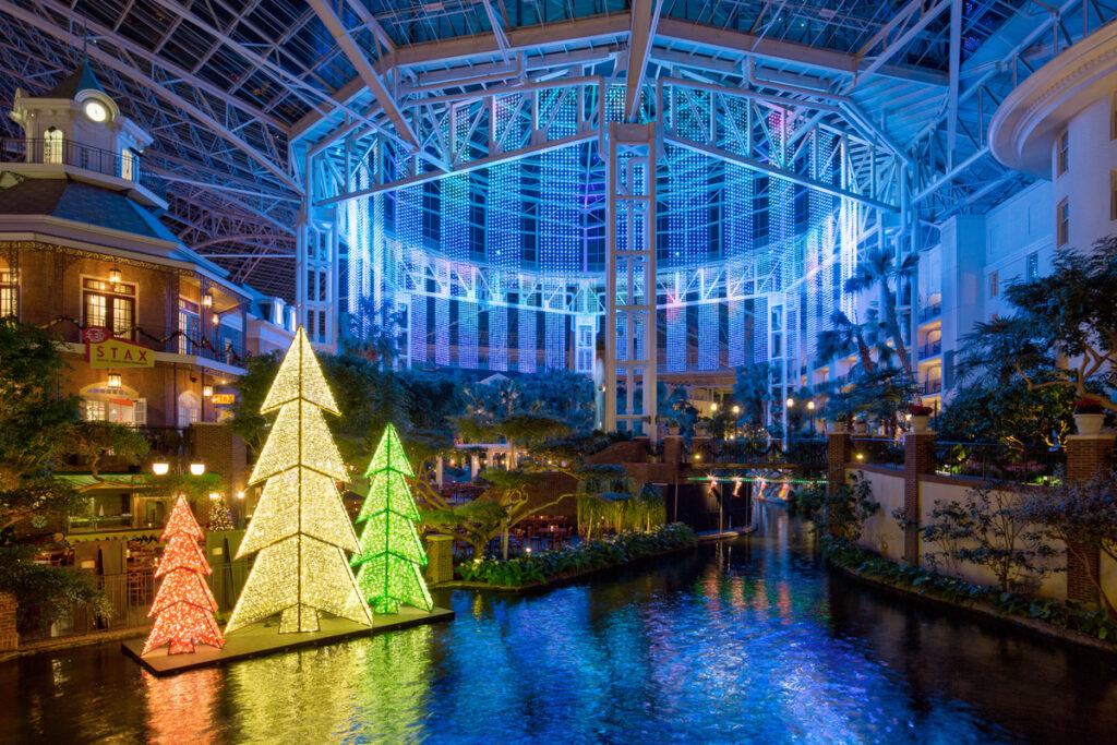 Gaylord and JW Marriott Add Coca-Cola Christmas Suites at Eight Resorts