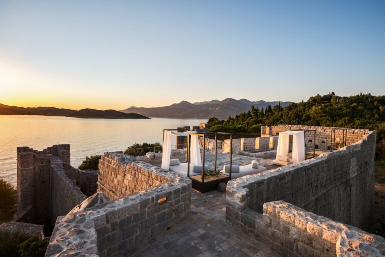 Mandarin Oriental Adds Private Homes in Croatia and Greece