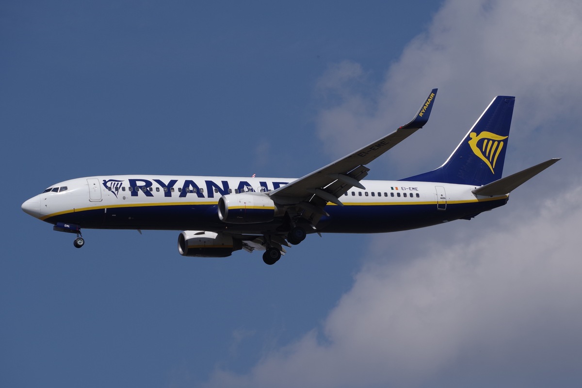 Ryanair Cuts 700,000 German Winter Seats and 12 Berlin Routes