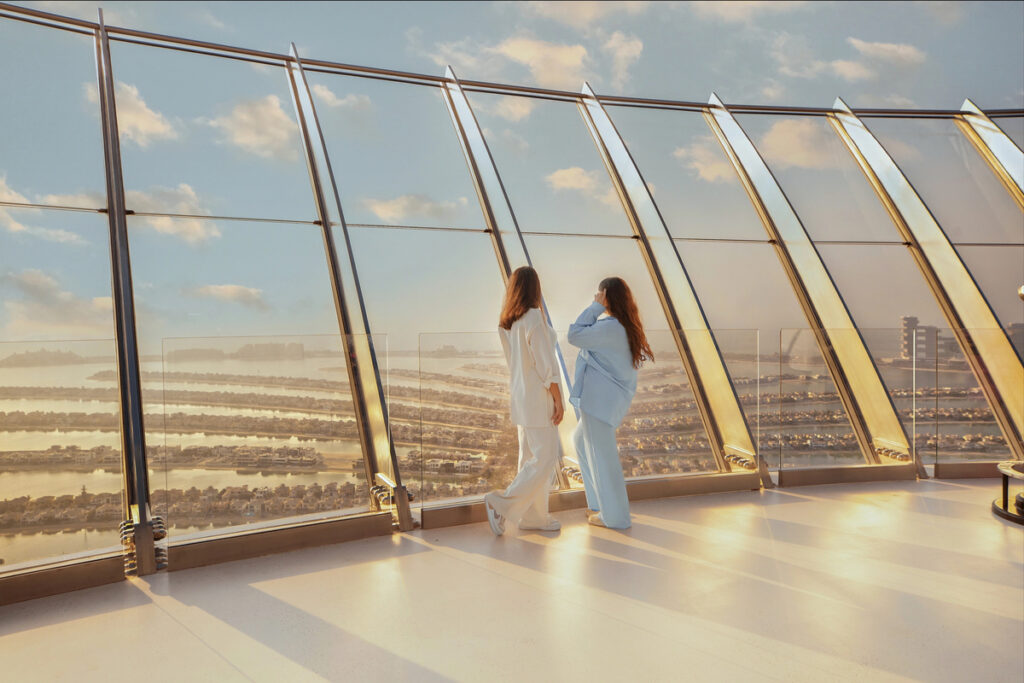 Dubai Opens Glass Ledges 240 Meters Above Palm Jumeirah